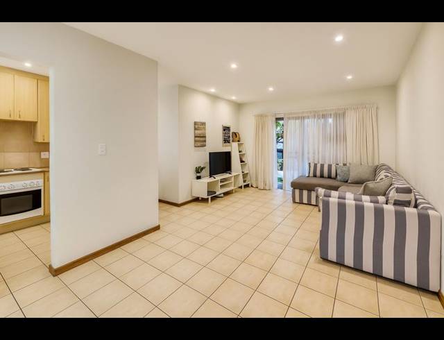 2 BEDROOM APARTMENT FOR SALE IN VALHALLA